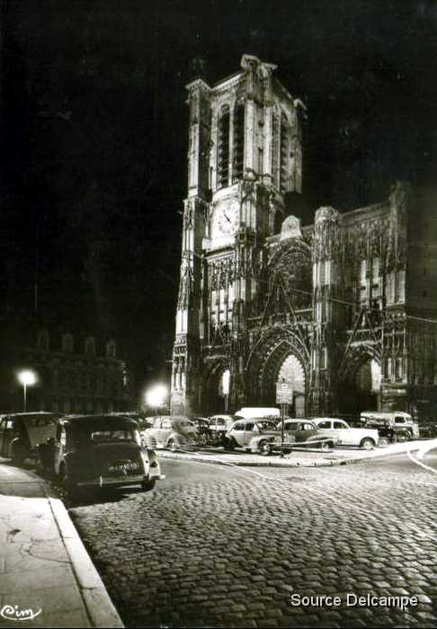 10 Troyes La Cathedrale 1959.jpg